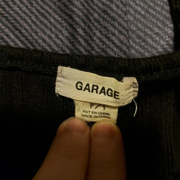 Garage S - Picture 2 of 2